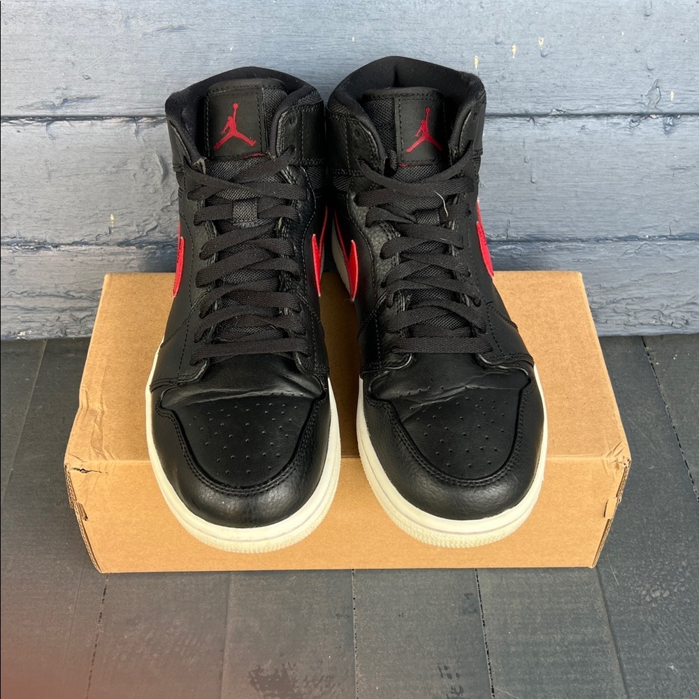2015 Nike Air Jordan 1 Retro High GS Rare Air Bred Sneakers - Picture 4 of 7